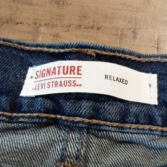 Levi Strauss Relaxed Jeans - Picture 4 of 8